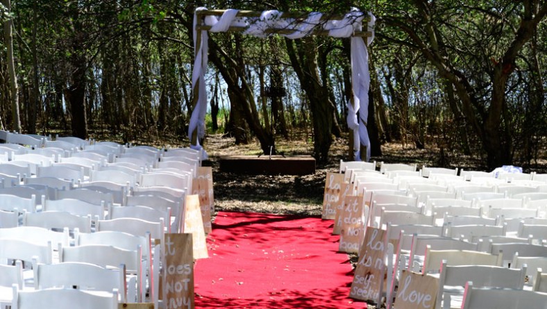 Thakhu Brunfelsia Estate-Catering